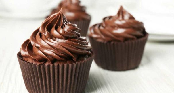Aprenda a fazer cupcake recheado