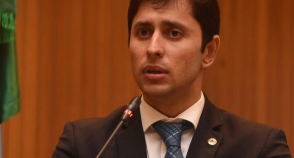 Governo atende indicação de Duarte Jr e suspende cobrança de água e esgoto no Maranhão