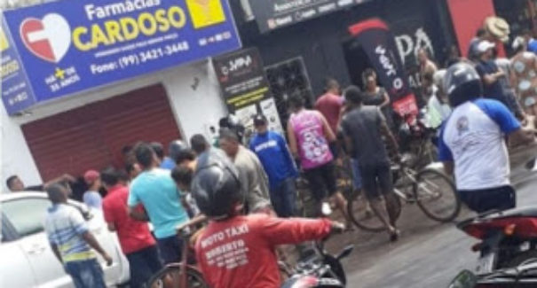 Dono de farmácia é morto a tiros dentro do estabelecimento
