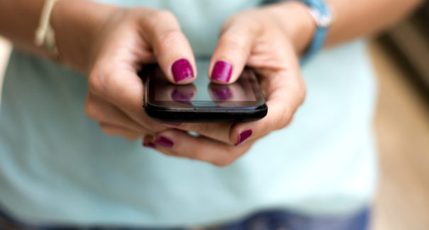 12 aplicativos de denúncia que ajudam mulheres na luta contra o feminicídio