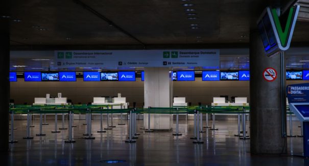 Governo proíbe temporariamente entrada de estrangeiros no Brasil