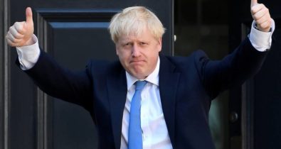 Primeiro-ministro britânico está com novo coronavírus