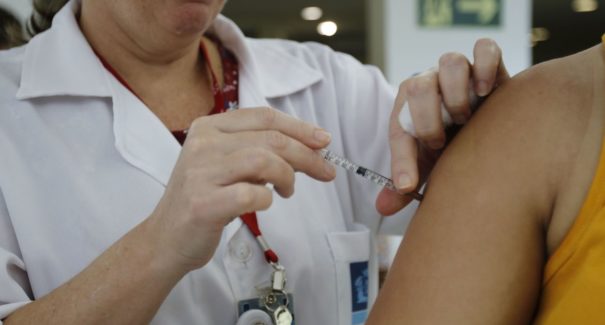 ﻿Ministério da Saúde prorroga campanha de vacinação contra gripe