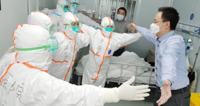 Wuhan zera número de pacientes internados com covid-19