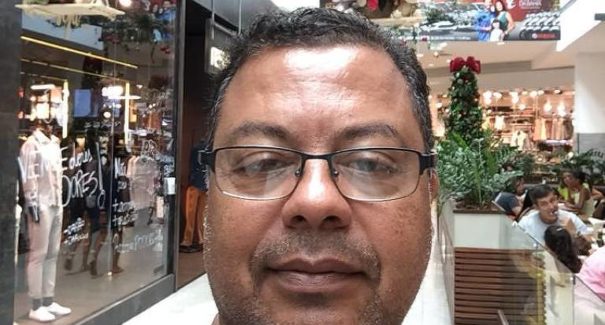 Médico morre após se automedicar com hidroxicloroquina e azitromicina
