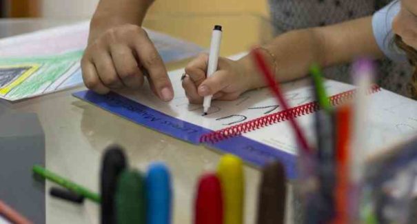 Coronavírus: MP suspende mínimo de dias letivos nas escolas e universidades