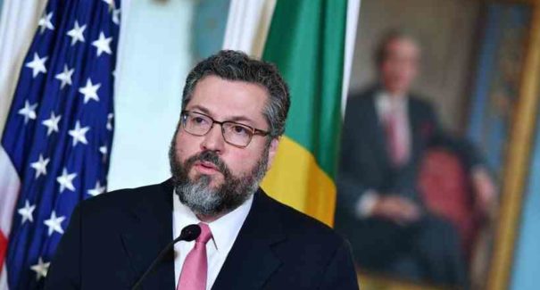 Brasil terá dificuldade de superar polarização política em meio a pandemia