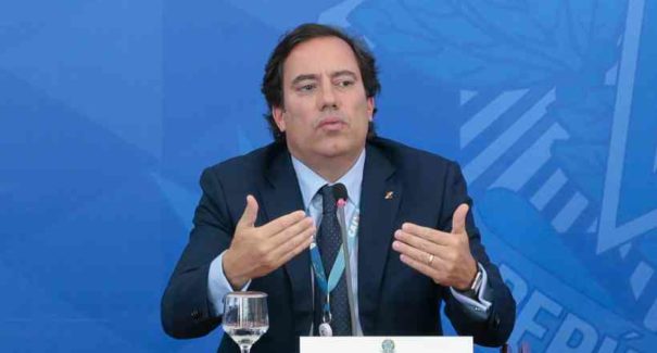 Resposta sobre análise do auxílio emergencial sairá às 18h para 9 milhões