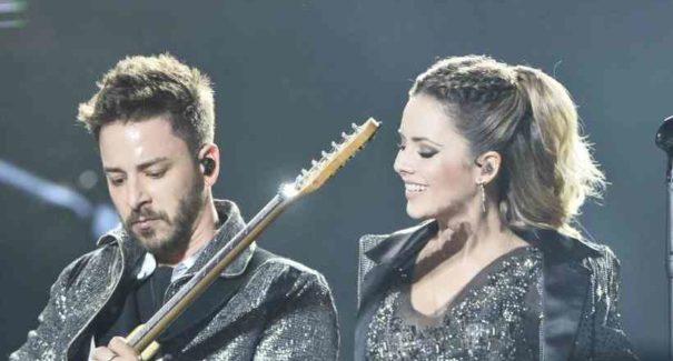 Sandy & Junior anunciam live para 21 de abril
