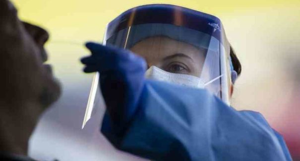 Em uma corrida contra o tempo, ciência avança na busca da cura para o vírus