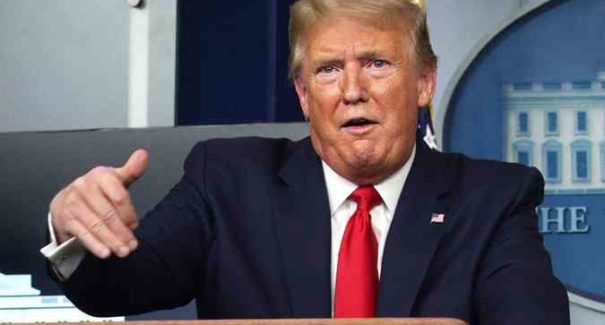 Trump anuncia ‘suspensão temporária’ de imigração para os Estados Unidos
