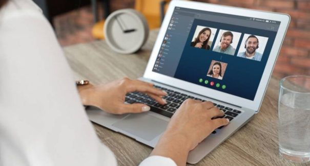 Facebook anuncia ferramenta de videochamada com até 50 participantes