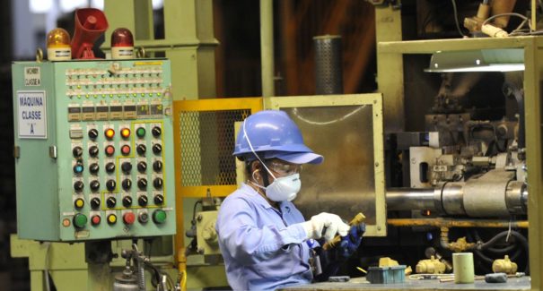 Incerteza da economia atinge maior nível na prévia de abril