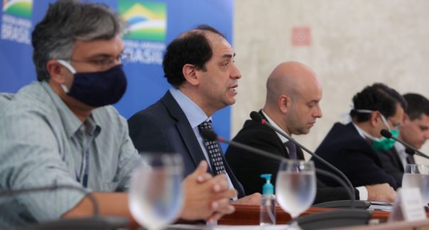 Governo propõe ajuda de R$ 77,4 bilhões a estados e municípios