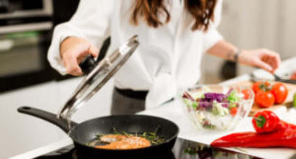 Programa Formando e Cozinhando certifica turmas 2025 e promove empoderamento feminino em São Luís e Açailândia