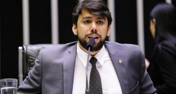 Deputado federal Pedro Lucas Fernandes é vítima de golpe na internet