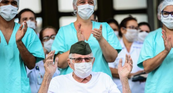 Quase 700 mil pessoas no mundo foram curadas da Covid-19