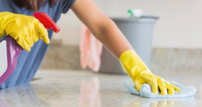 Saiba como utilizar o bicarbonato de sódio na limpeza da casa