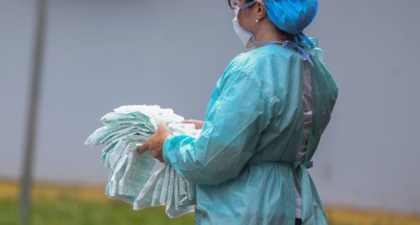 Governo vai capacitar profissionais da saúde para combater covid-19