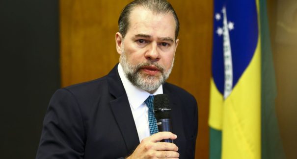 Toffoli defende saída “diagonal” para isolamento por novo coronavírus
