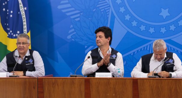 Mandetta diz que secretário de vigilância fica no cargo