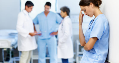 Saúde mental dos profissionais da saúde é preocupante durante a pandemia
