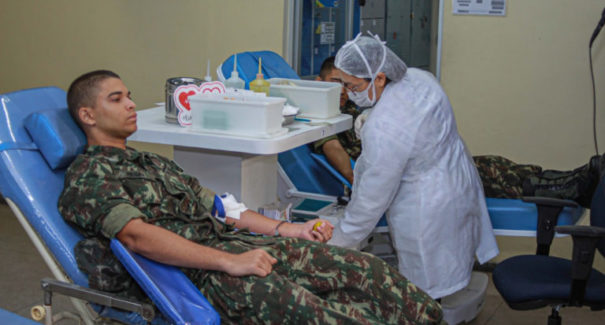 Hemomar recebe doação de soldados do 24º BIS em São Luís