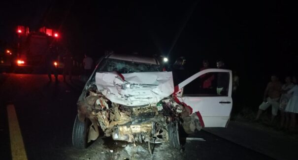 Homem morre em acidente com 3 veículos