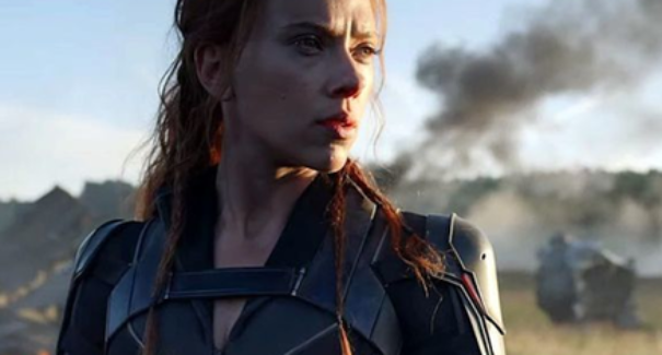 Scarlett Johansson processa Disney por quebra de contrato