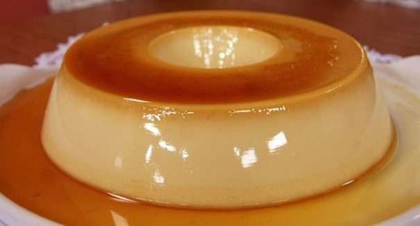 Aprenda a fazer pudim de geladeira simples