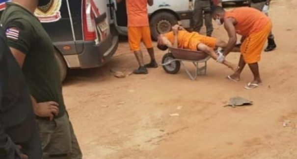 Preso é socorrido em carrinho de mão no Maranhão? Rebelião em Pedrinhas? Checamos!