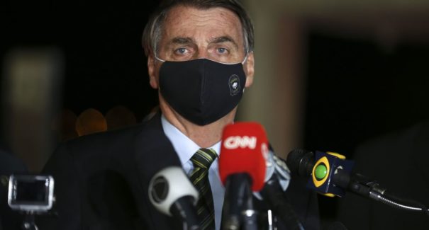 Brasil ajuda no combate a queimadas na Guatemala, diz Bolsonaro