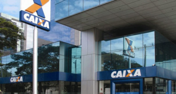 Nascidos em abril podem sacar primeira parcela de auxílio hoje