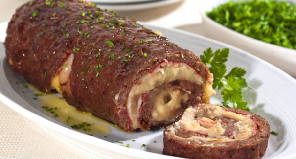 Saiba como fazer rocambole de carne moída