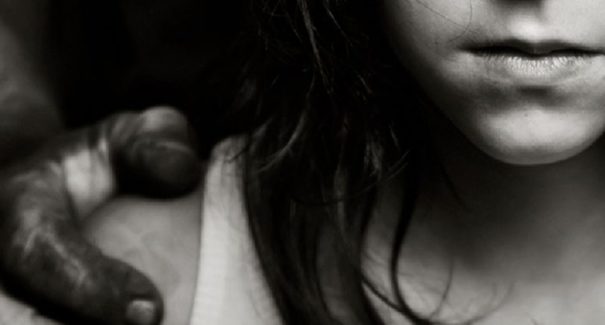 Suspeito de abusar sexualmente de três crianças é preso