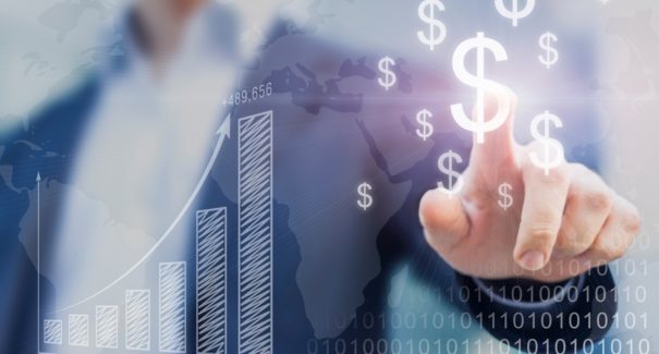 Dólar recua e Bolsa bate recorde após queda de tarifas nos EUA