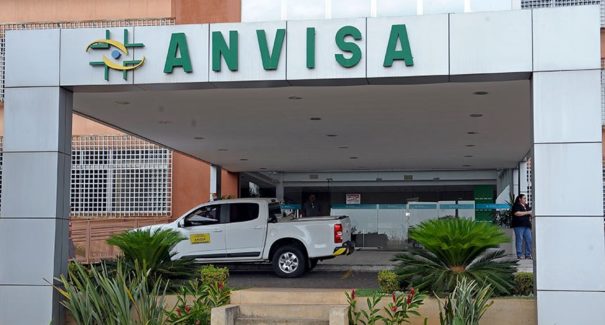 Medicamentos contra a covid-19 poderão ser liberados pela Anvisa em até 72 horas