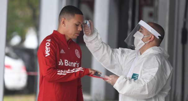 Dupla Gre-nal volta aos treinos presenciais