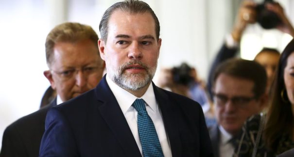 Toffoli é internado para cirurgia e testa negativo para covid-19