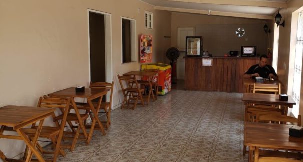 Bares e restaurantes reabrem neste sábado; veja as regras sanitárias que devem ser seguidas