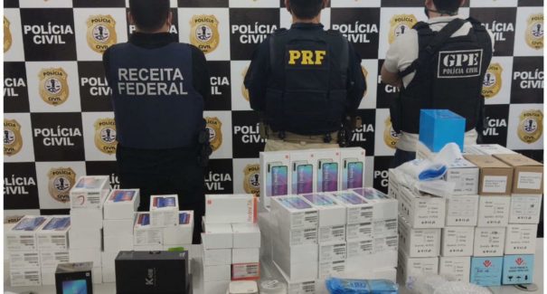 PRF apreende celulares e acessórios avaliados em 200 mil reais em Imperatriz