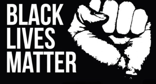 Rede social é ferramenta superficial contra o racismo