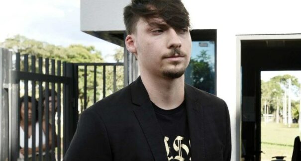 Jair Renan, filho de Bolsonaro, é alvo de operação da PCDF