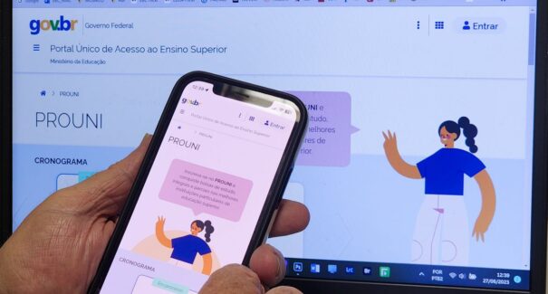Prouni: termina hoje prazo para comprovar documentos