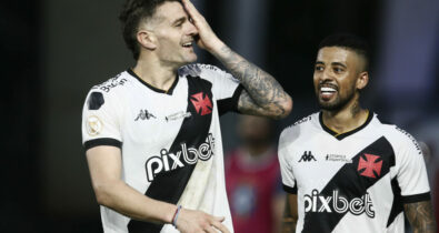 Vasco vence e deixa lanterna do Brasileirão; FLA é goleado pelo Cuiabá