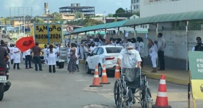 Em meio à pandemia, profissionais da enfermagem protestam contra mudança em carga horária