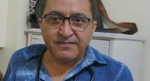 Profissionais de saúde homenageiam médico vítima da Covid-19
