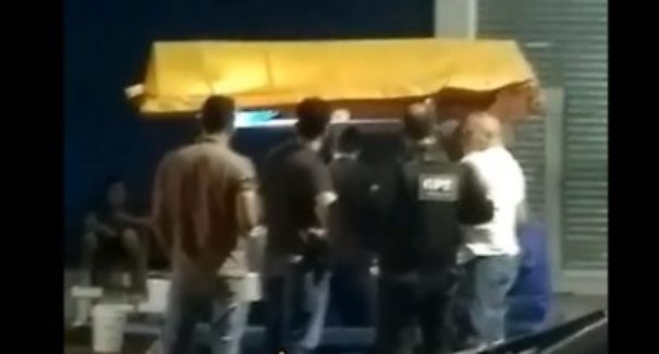 “Ele ofendeu toda uma raça. Tratar negro como lixo, pra ele, é normal”, diz delegado sobre homem preso por racismo no Maranhão