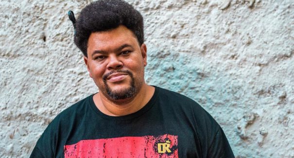 Ex-BBB Babu Santana é internado em hospital do RJ