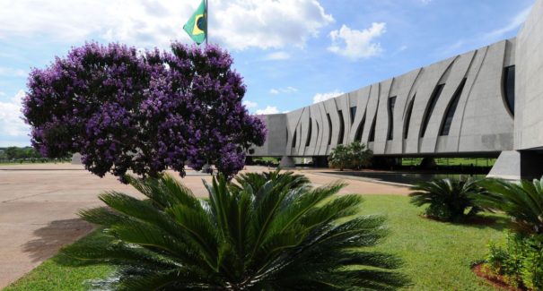 Tempo de trabalho infantil vale para aposentadoria, decide STJ